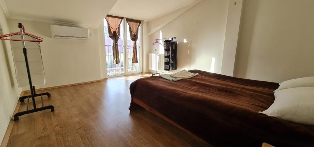 Duplex Apartment In The City Center Tbilisi Exterior photo